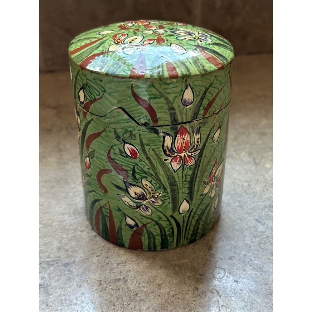 Indian Floral Hand Painted Round Trinket Box Made with papier-mâché Over Wood